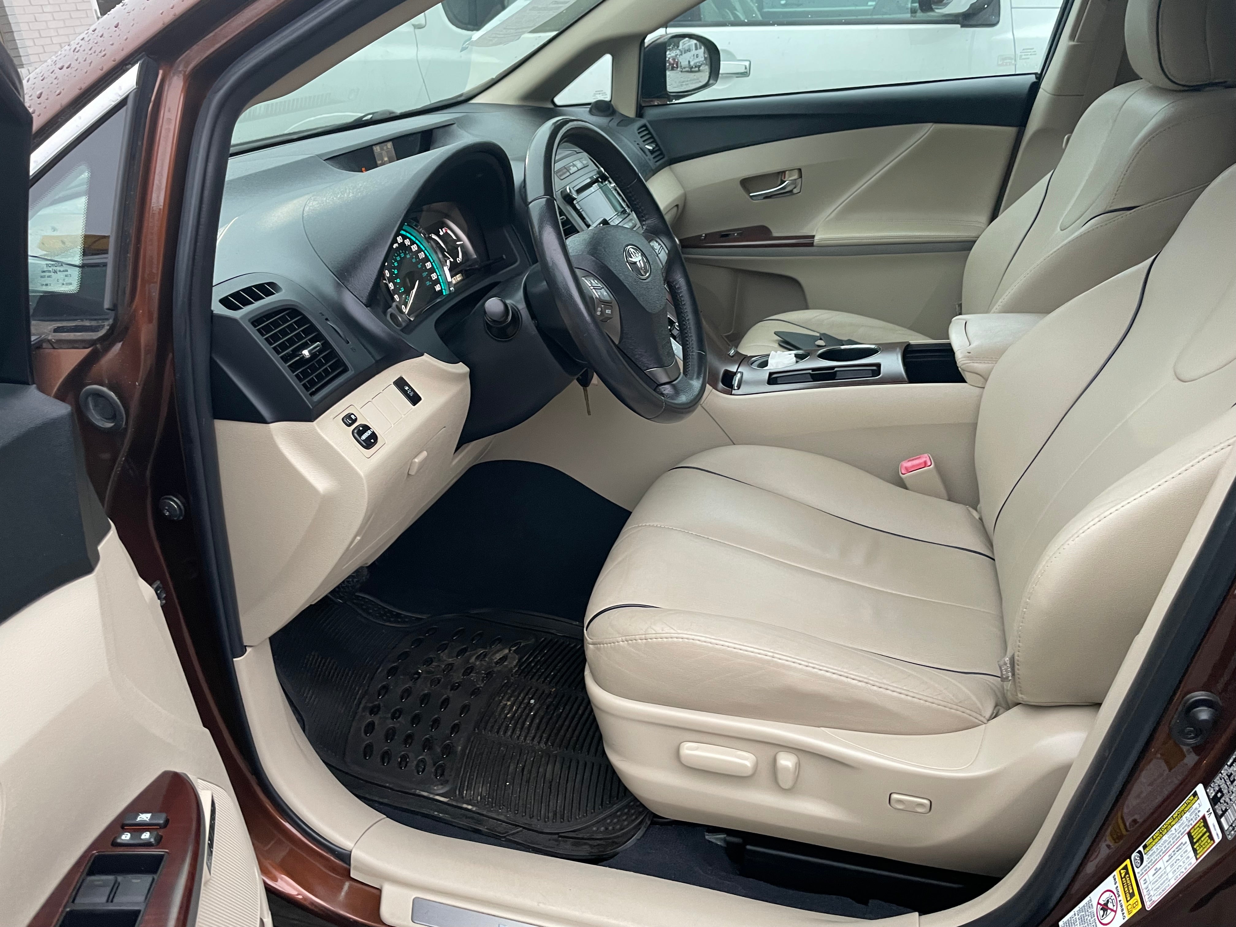 2010 Toyota Venza Base - Photo 7